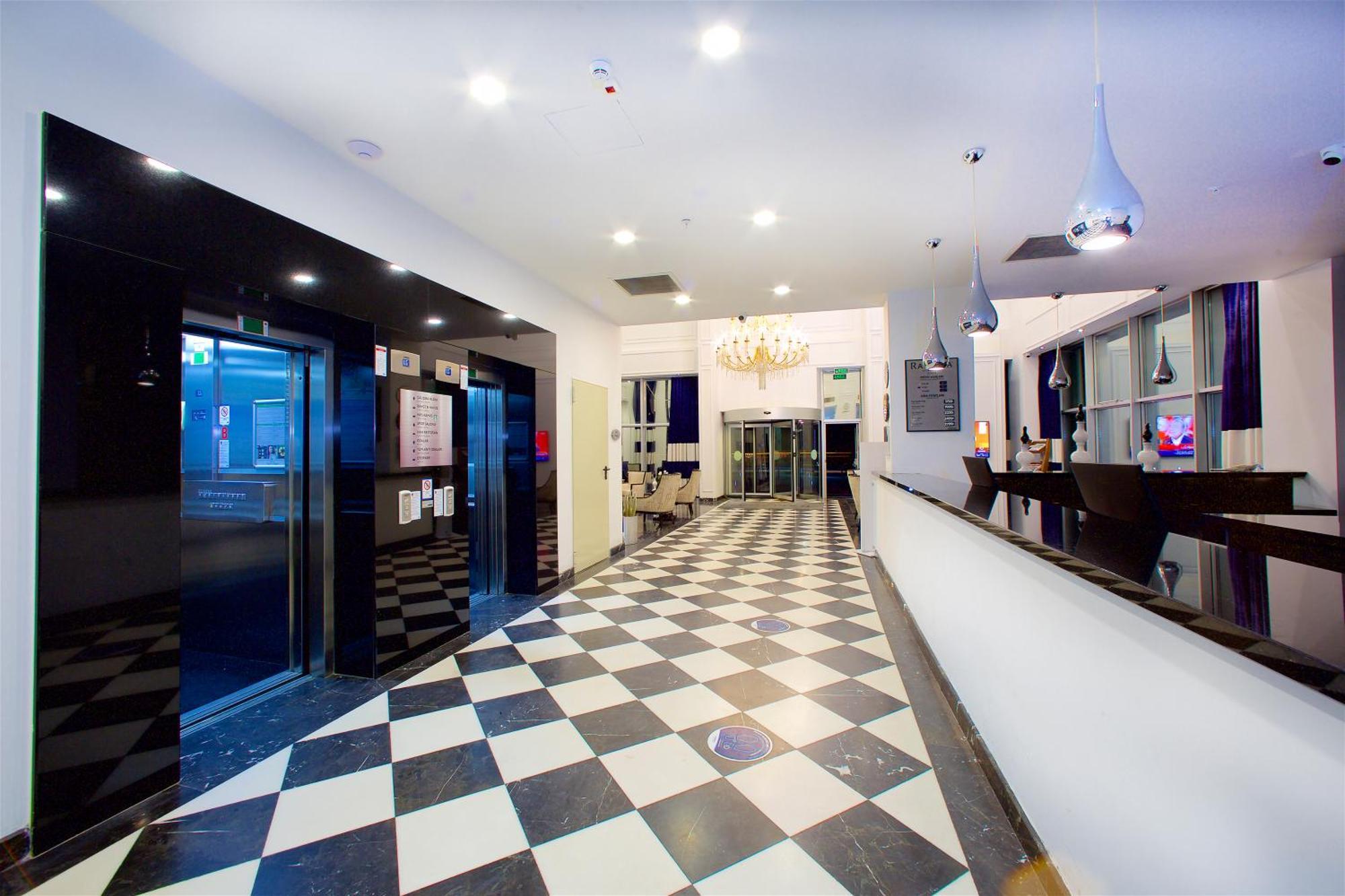 Hotel Ramada By Wyndham Soma Esterno foto